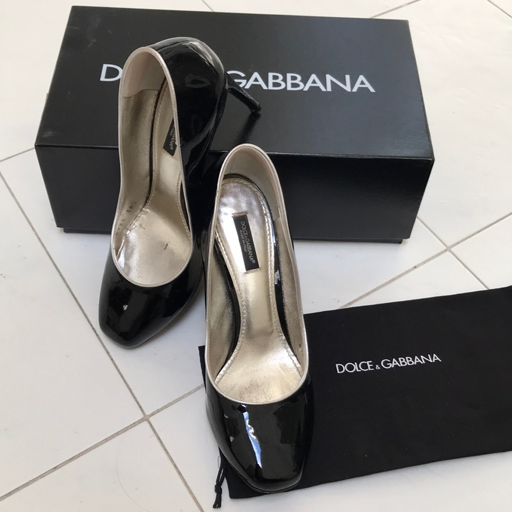 Dolce & Gabbana Decollete Vernice pumps size 38.5